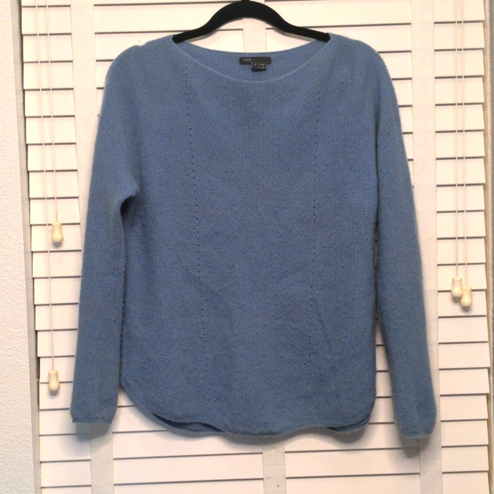 Vince 100% cashmere sweater